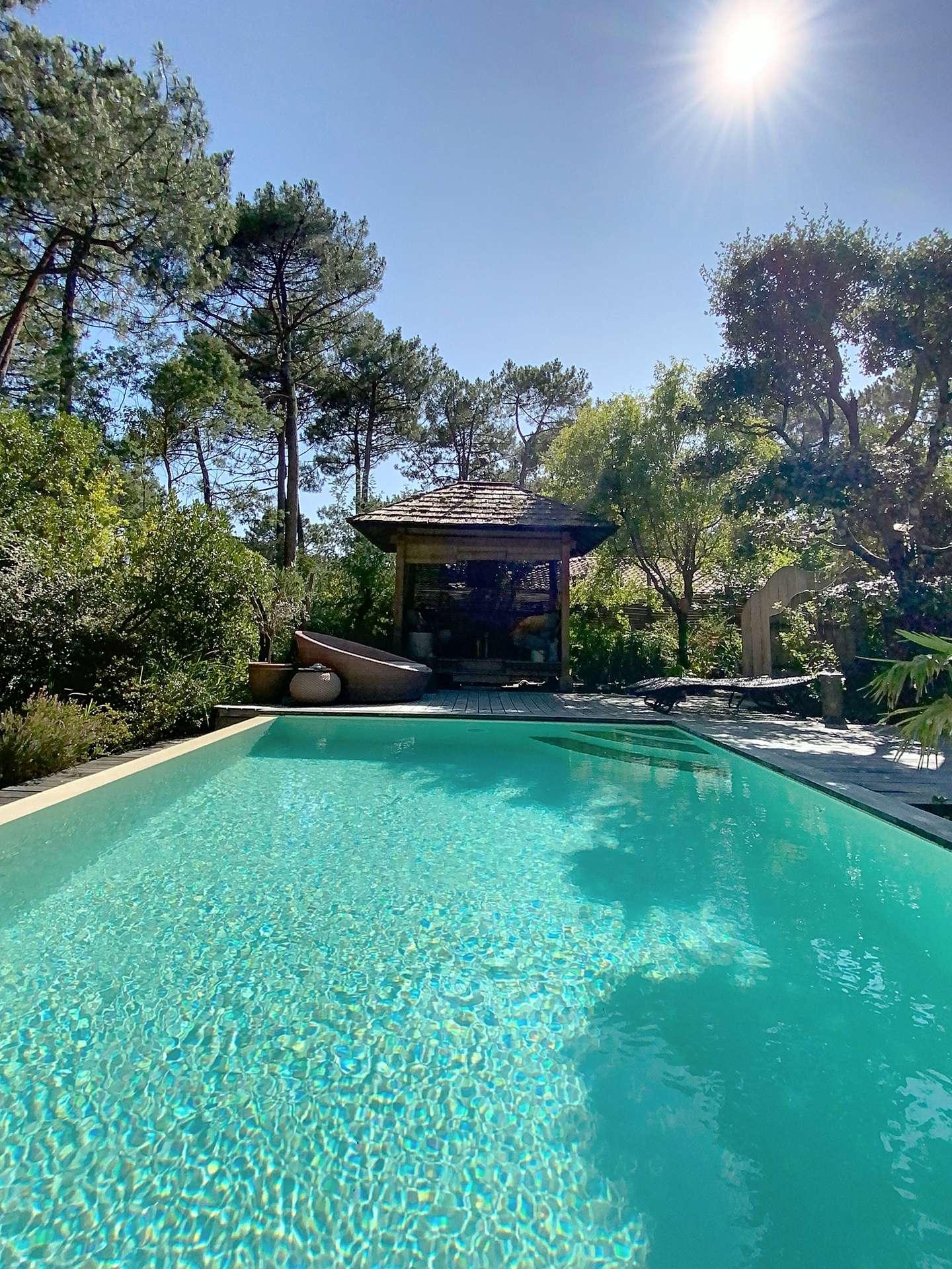 piscine hutte