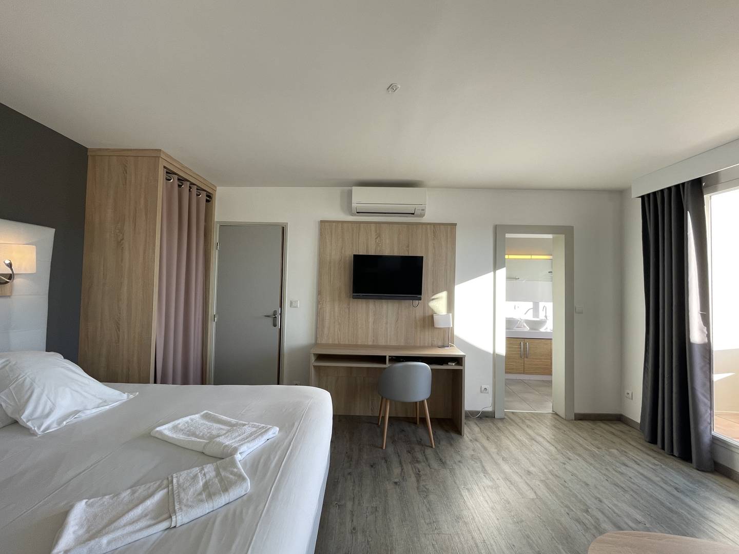Le Jardin d'Eden JE223 - Suite Junior Supérieure - 2 personas