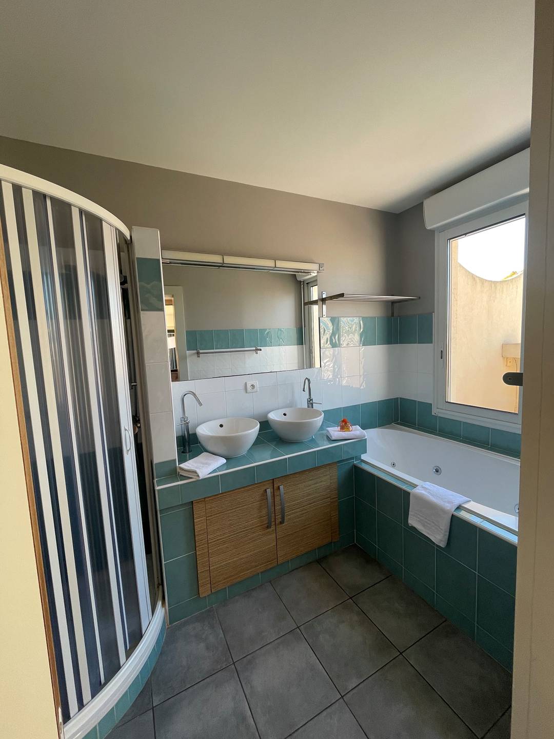 Le Jardin d'Eden JE225 - Suite Junior Supérieure - 2 personnes