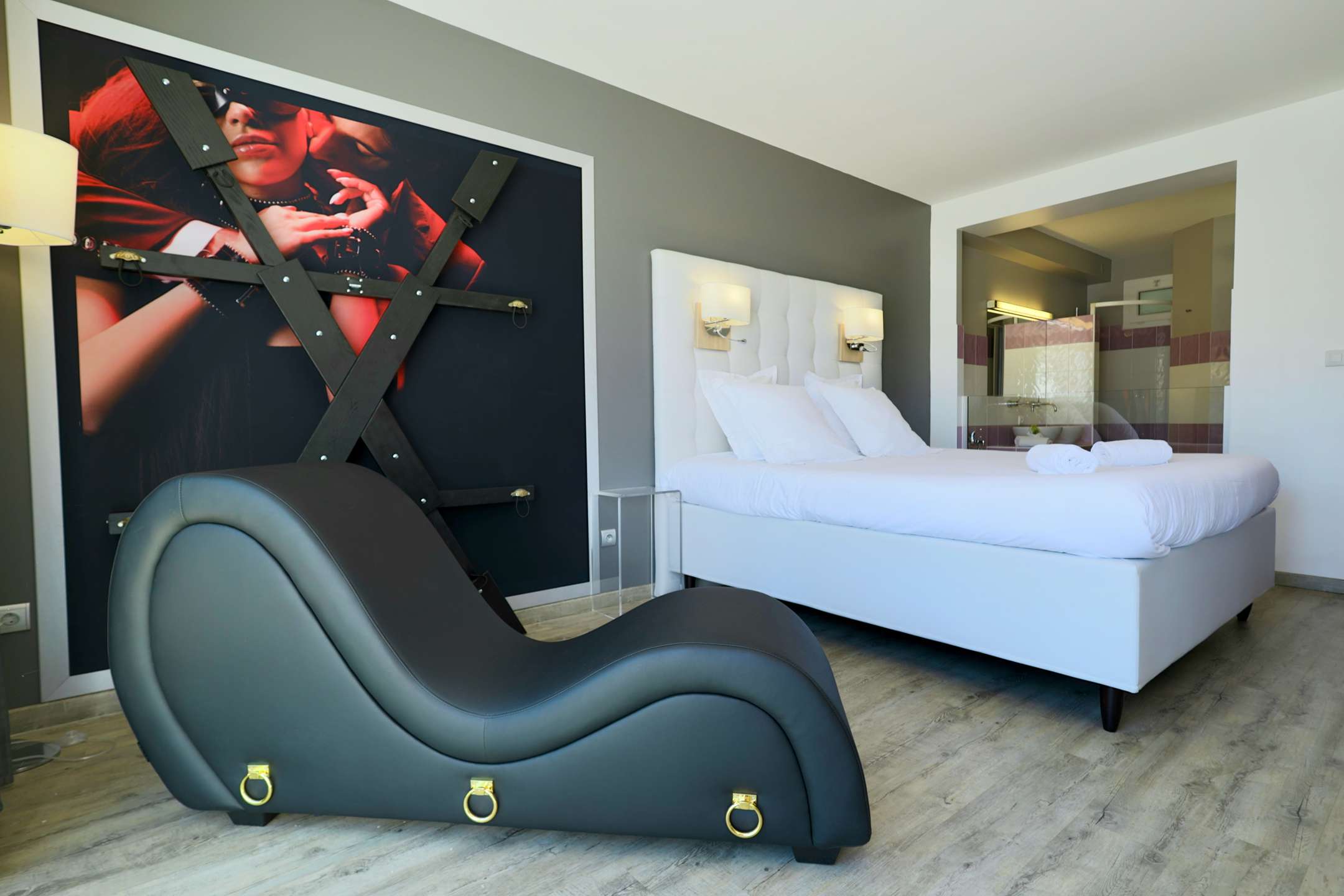 LOVE ROOM Jardin d'Eden JE117 - Suite Junior Premium - 2 personnes