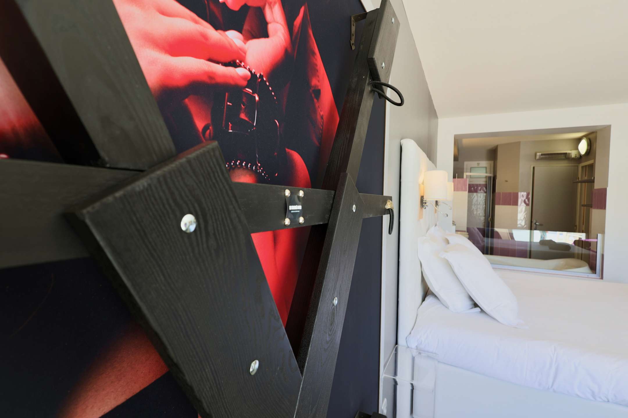 LOVE ROOM Jardin d'Eden JE117 - Suite Junior Premium - 2 personnes