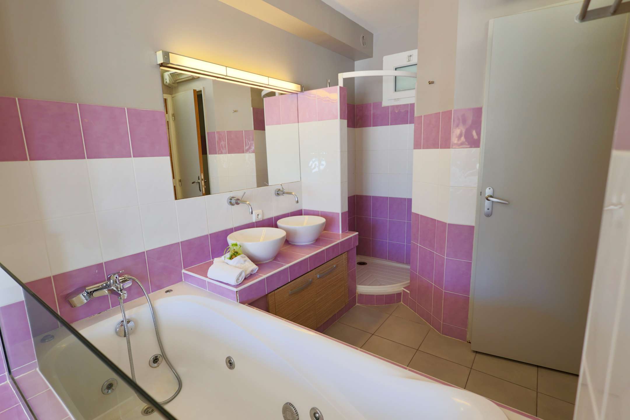 LOVE ROOM Jardin d'Eden JE117 - Suite Junior Premium - 2 personnes