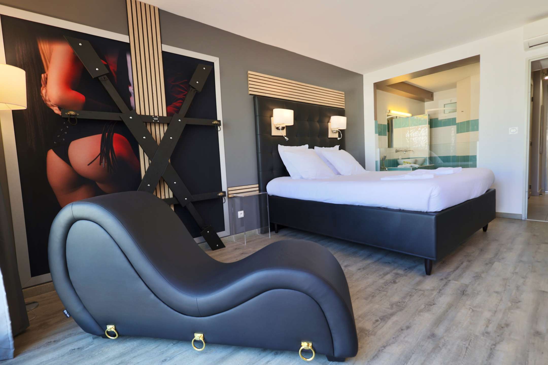 Jardin d'Eden JE108 - Suite Junior Love Room - 2 personnes