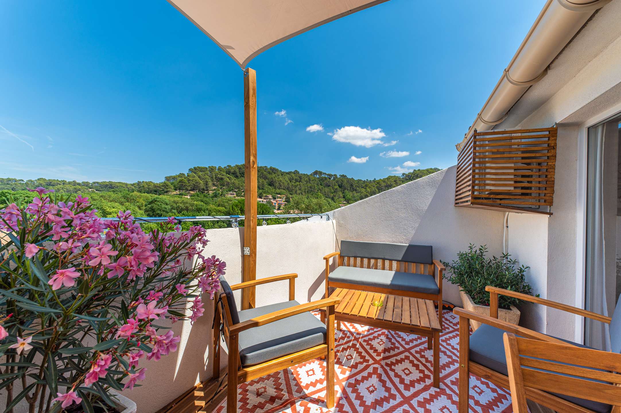 Le Colombier – Jacuzzi & Terrasse Tropézienne — photo 18