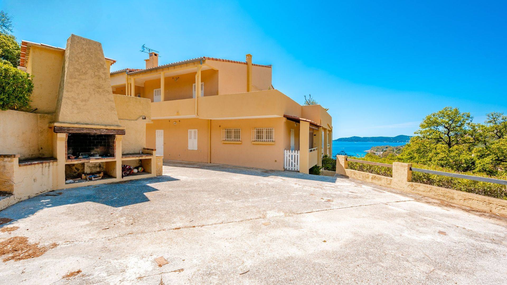 "Romarin" - Vue sublime sur la baie d'Aiguebelle