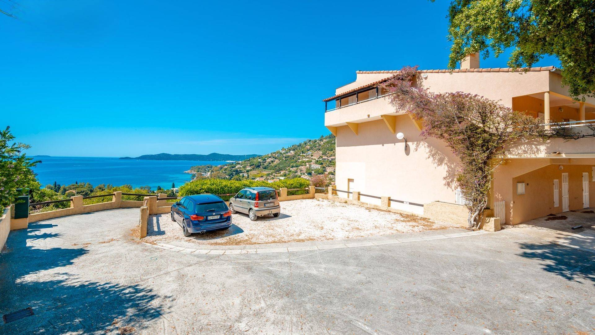 "Romarin" - Vue sublime sur la baie d'Aiguebelle