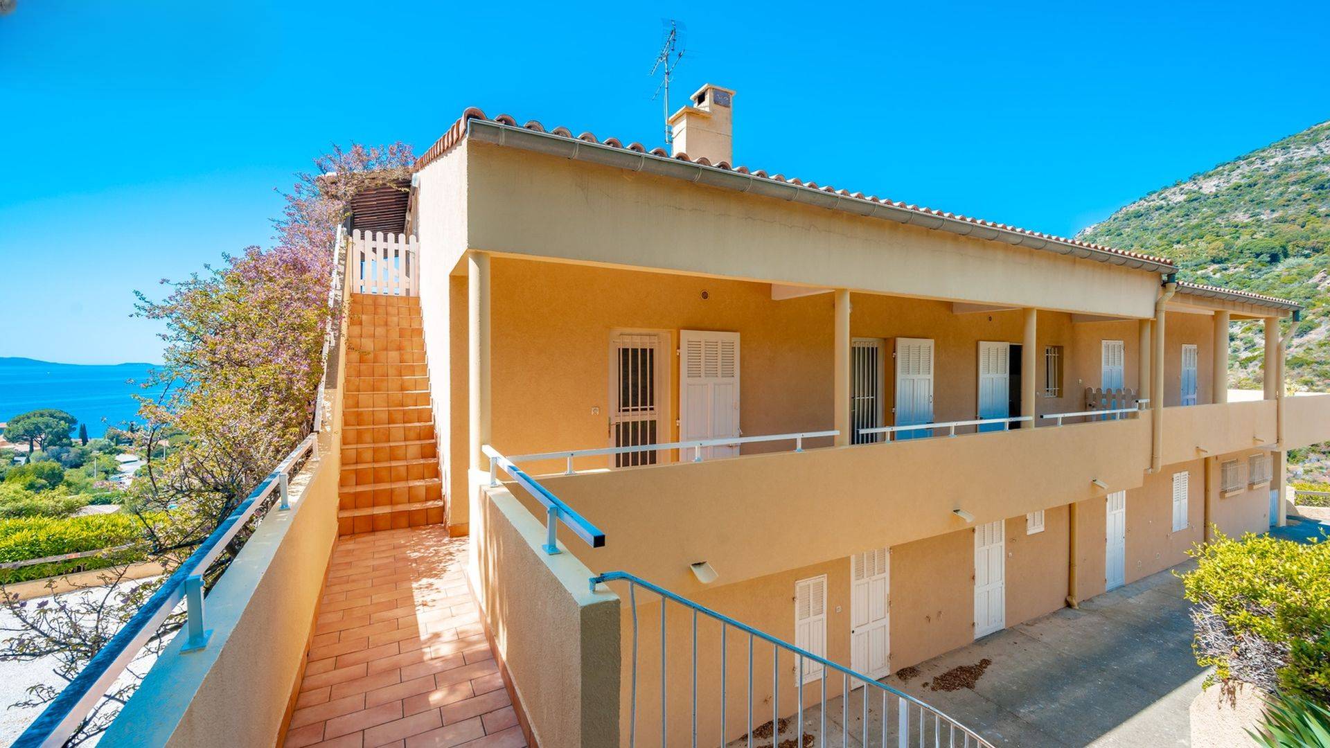 "Laurier" - Vue sublime sur la baie d'Aiguebelle