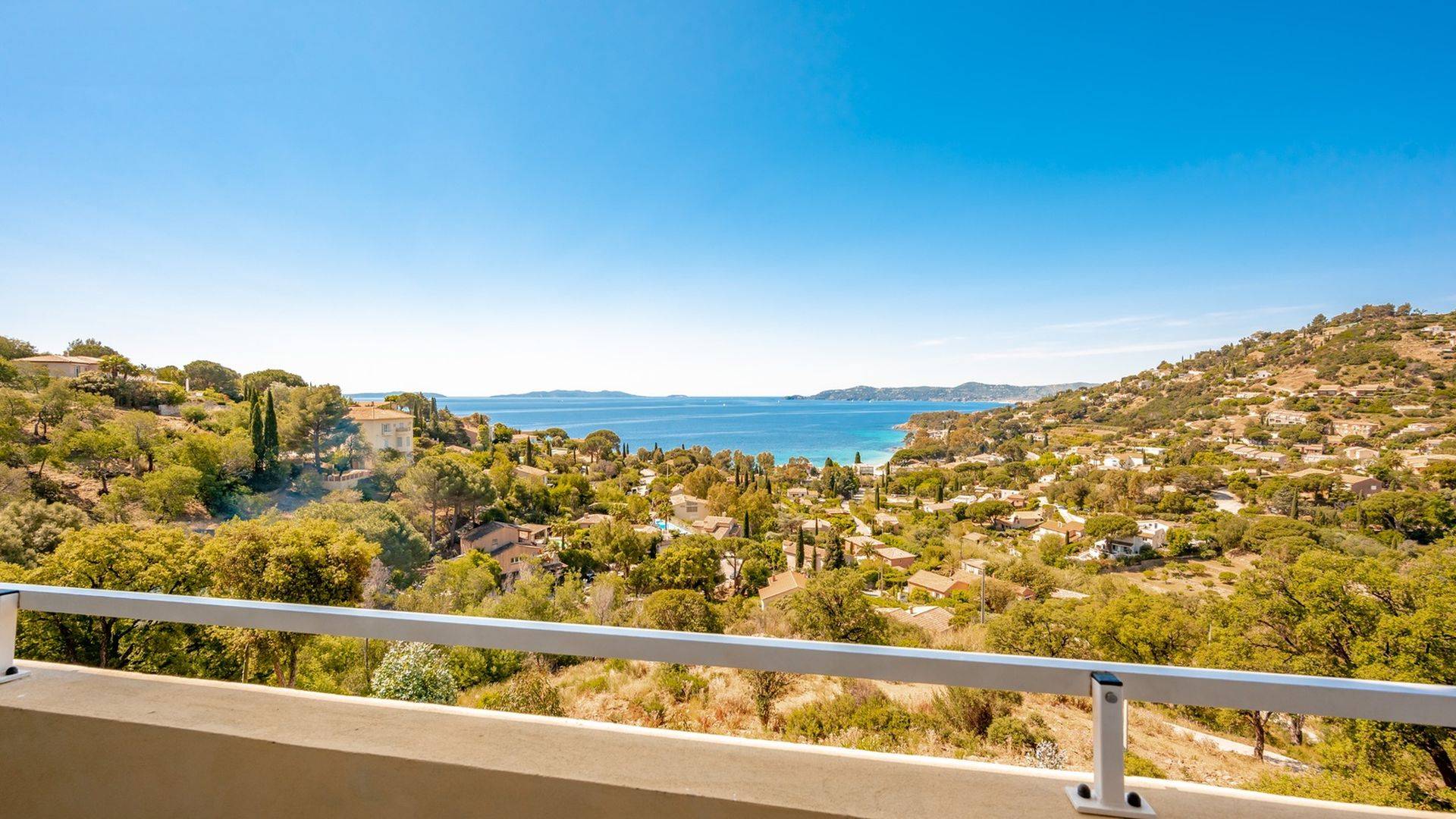 "Laurier" - Vue sublime sur la baie d'Aiguebelle
