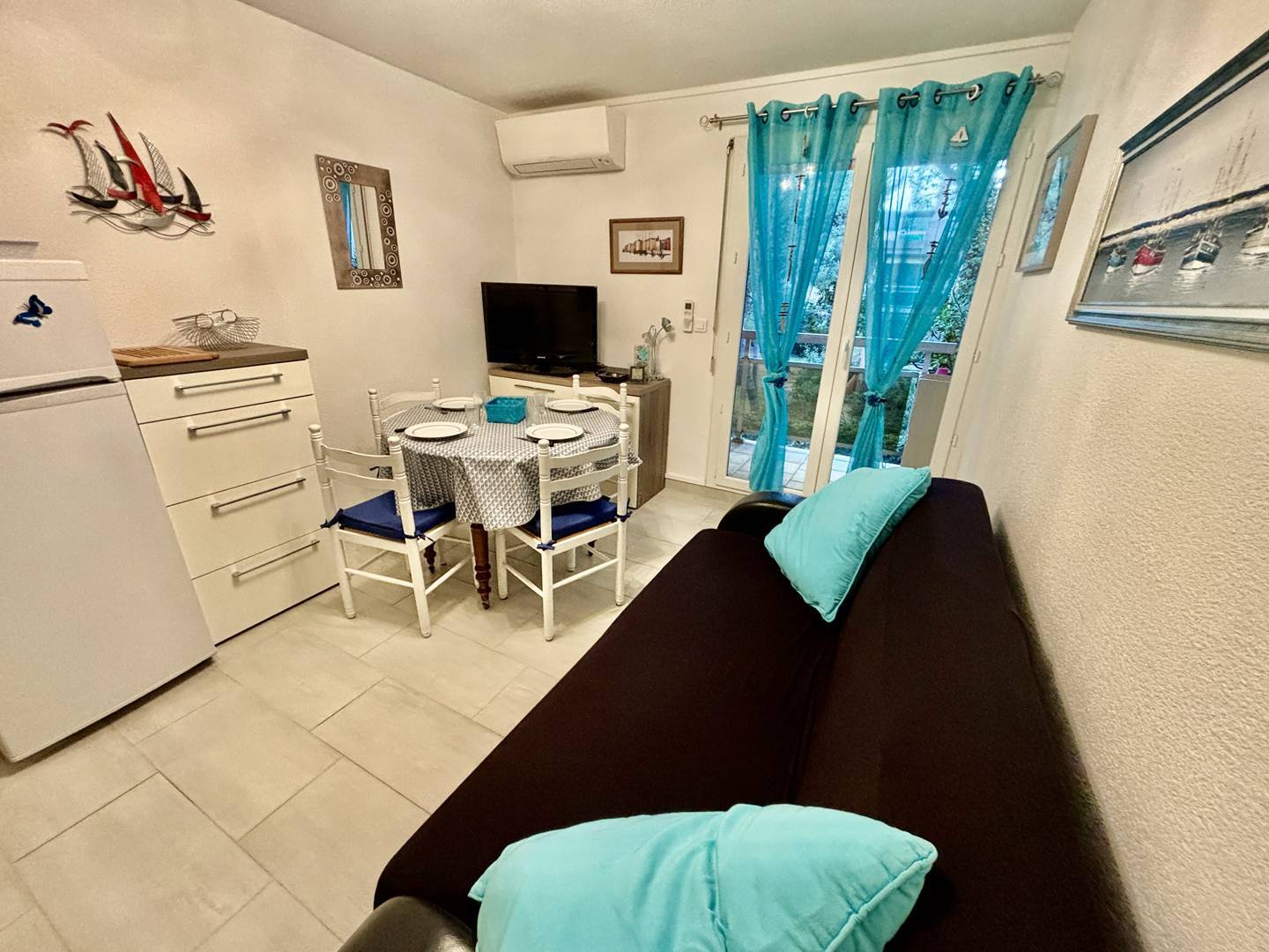 Appartement Climatisé - Garage - Plage à pieds - 2*