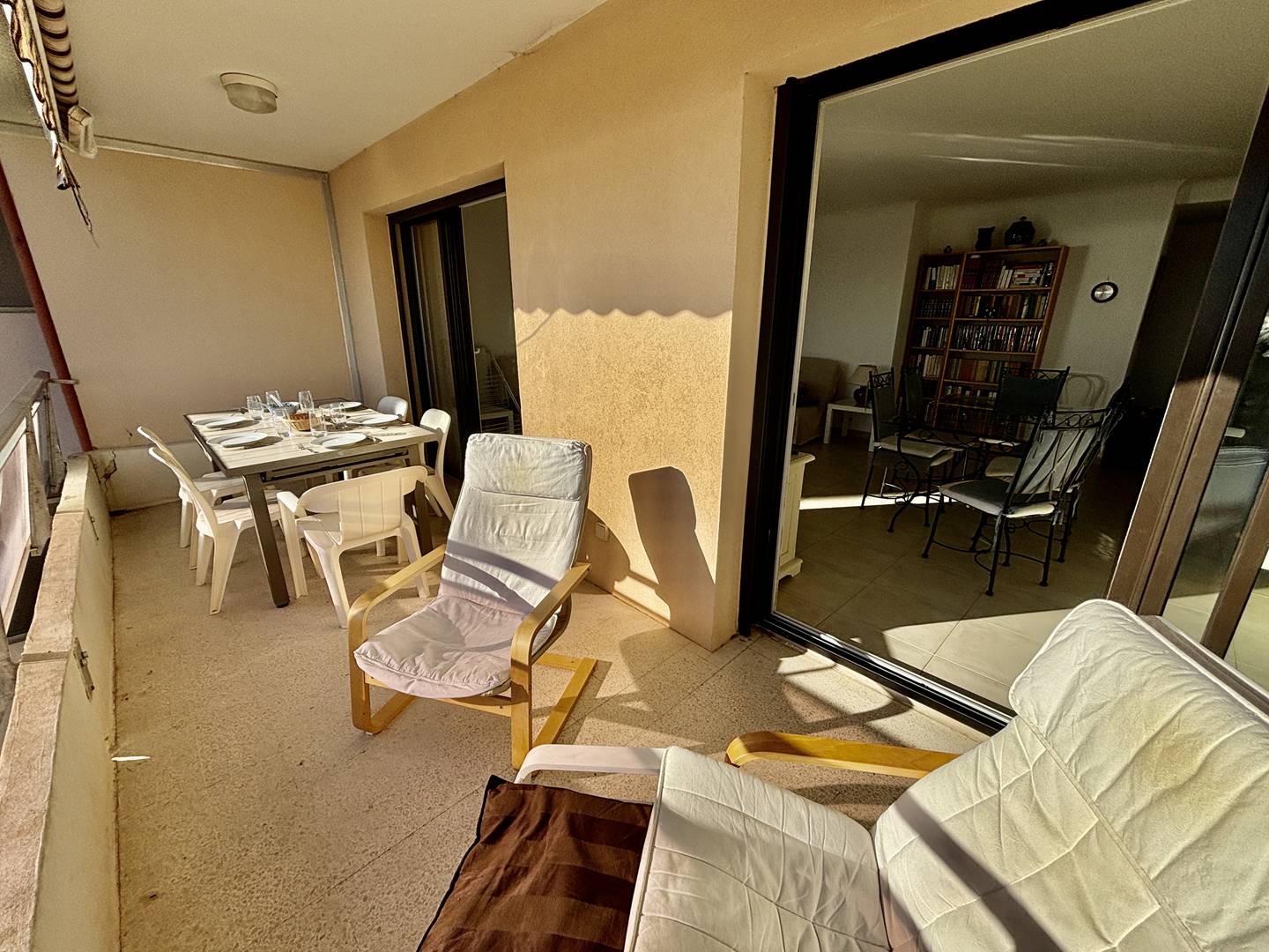 LE GRAND LARGE - VUE MER - PLAGE EN BAS DE L'IMMEUBLE