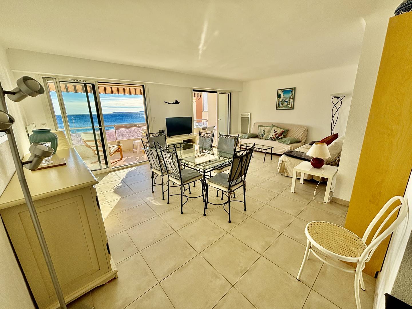 LE GRAND LARGE - VUE MER - PLAGE EN BAS DE L'IMMEUBLE