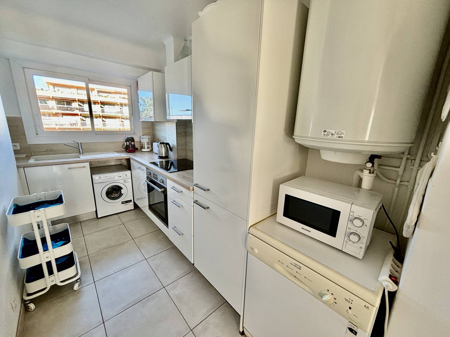 LE GRAND LARGE - VUE MER - PLAGE EN BAS DE L'IMMEUBLE