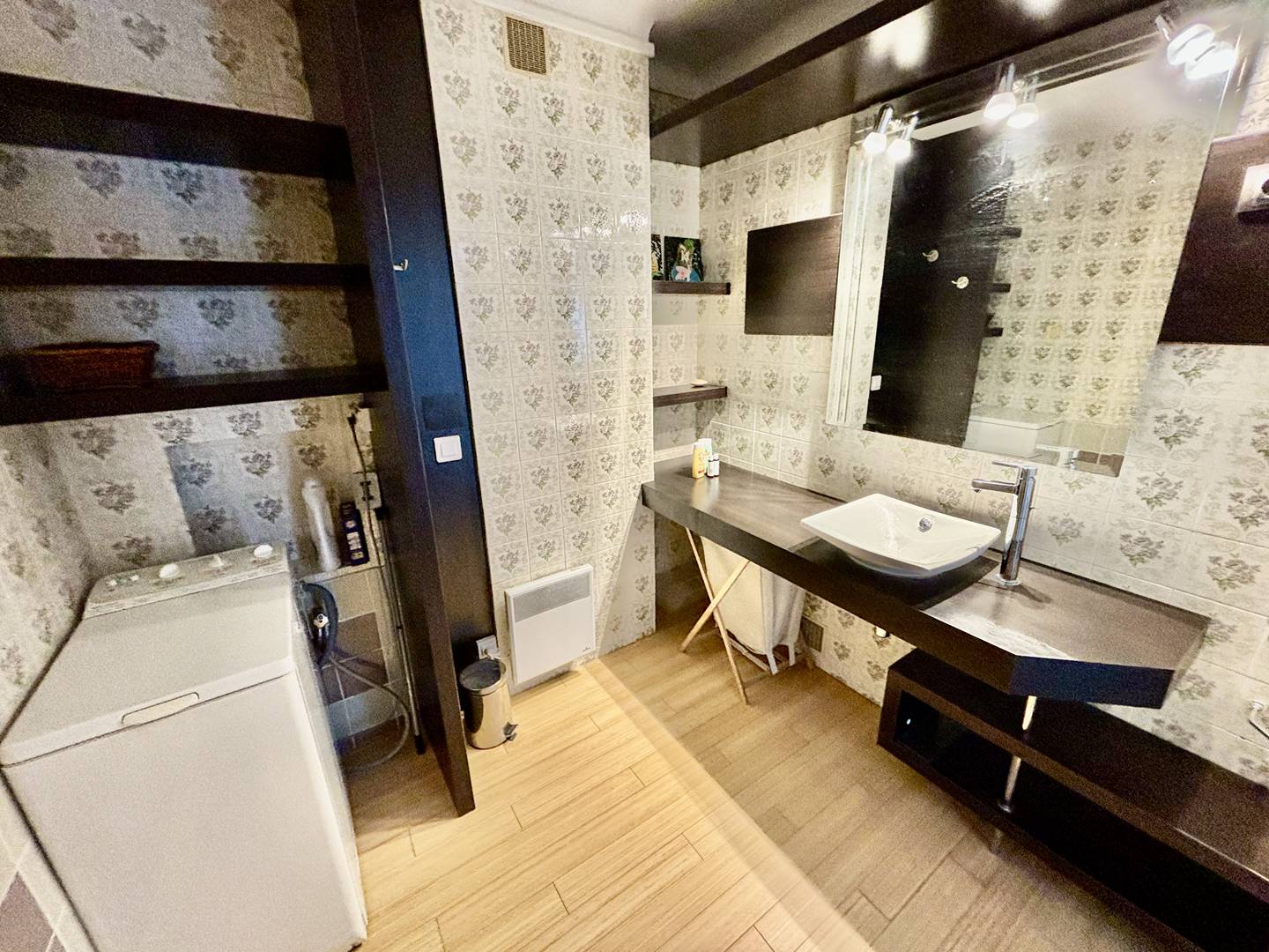 LE GRAND LARGE - Comme un bateau sur l'eau