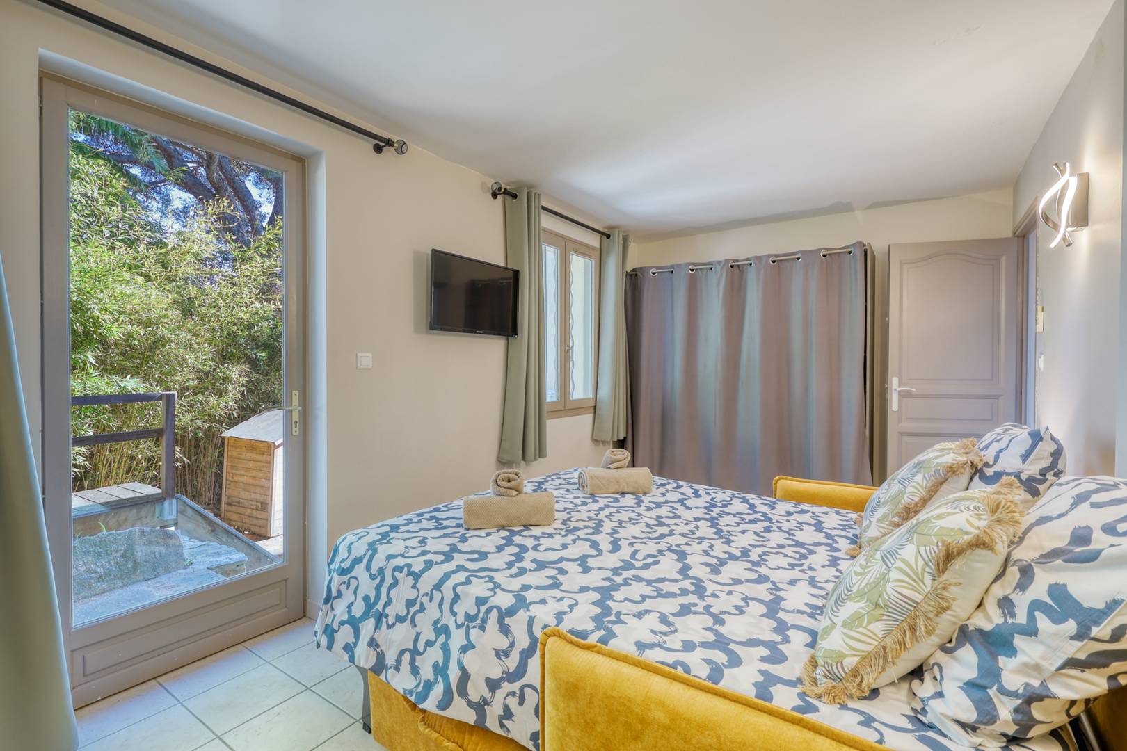 VILLA Le Lavandou - Pleine vue mer, port et îles - Tout à pieds - Clim