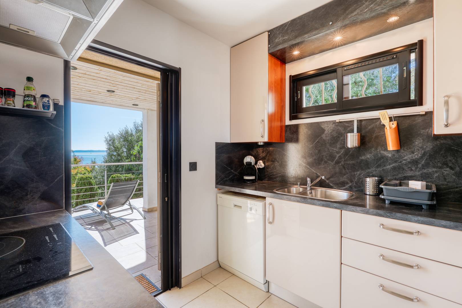 VILLA Le Lavandou - Pleine vue mer, port et îles - Tout à pieds - Clim