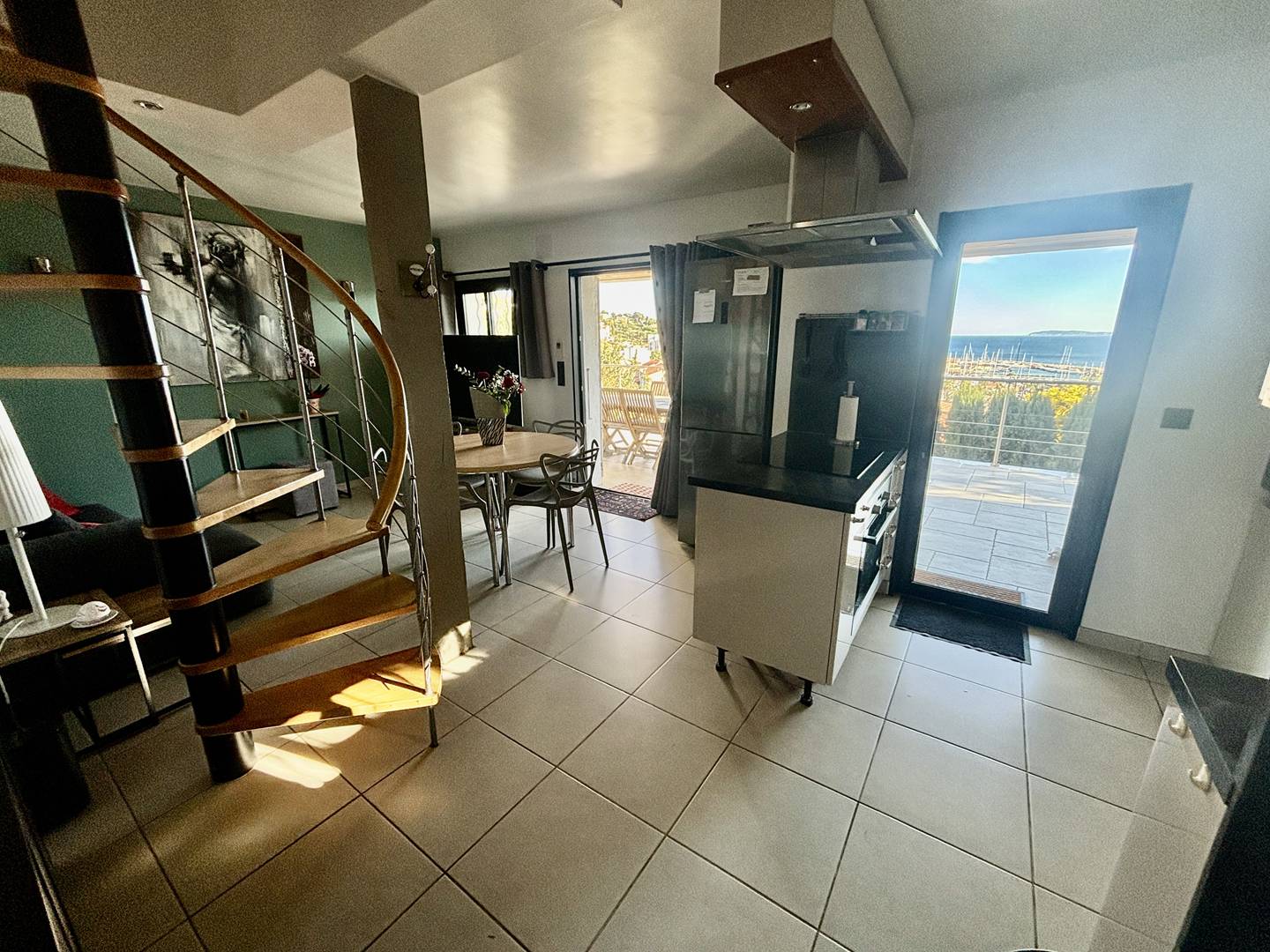 VILLA Le Lavandou - Pleine vue mer, port et îles - Tout à pieds - Clim