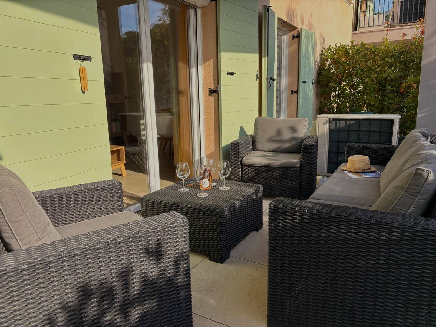 T3 climatisé en rez-de-jardin -  résidence sécurisée -  piscine