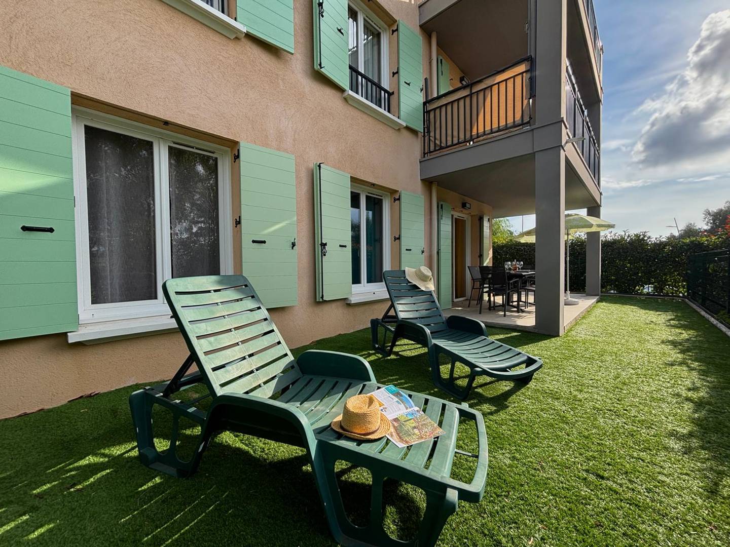 T3 climatisé en rez-de-jardin -  résidence sécurisée -  piscine