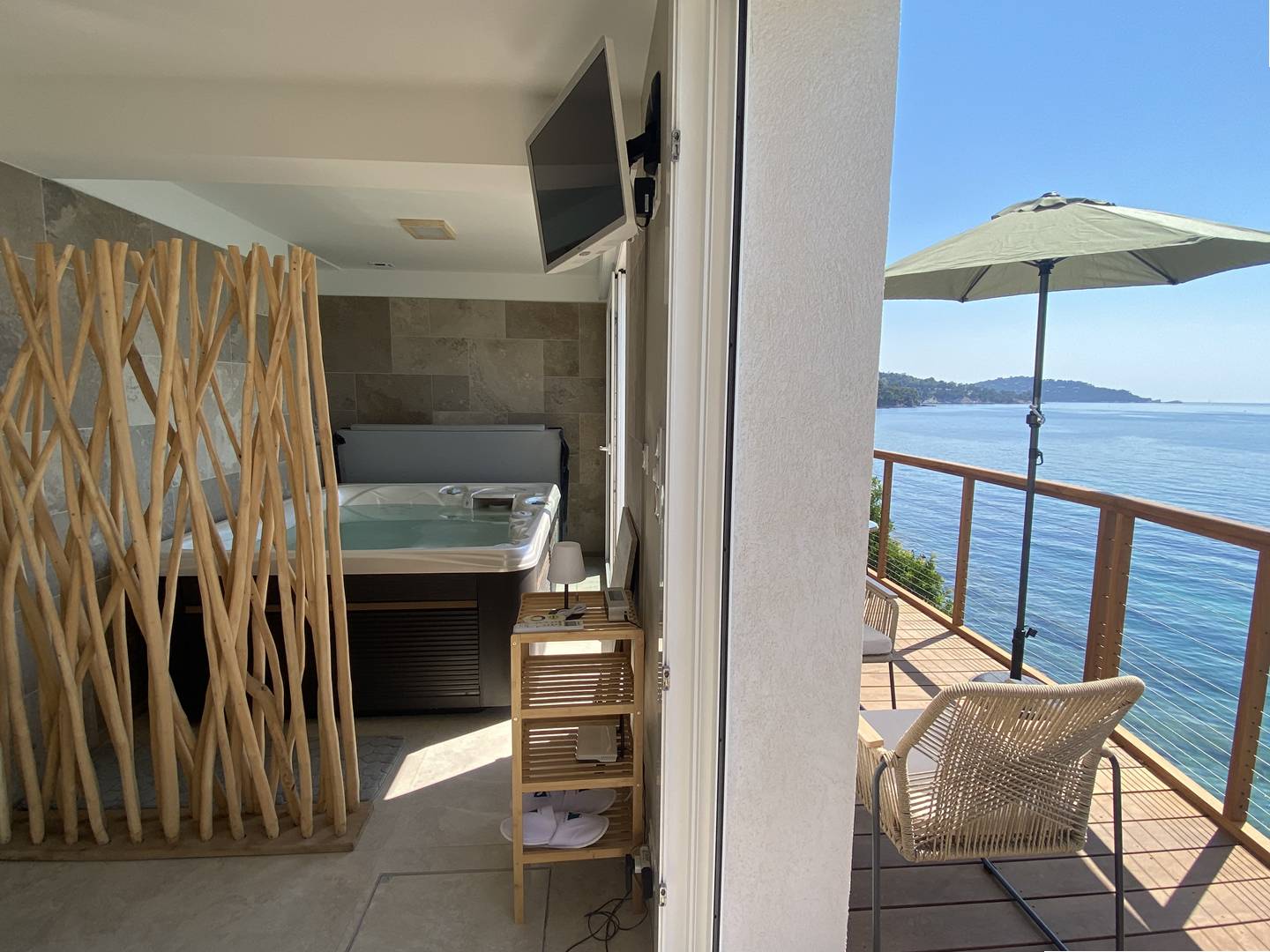 Une adresse rare pieds dans l'eau - Jacuzzi - Plage privée