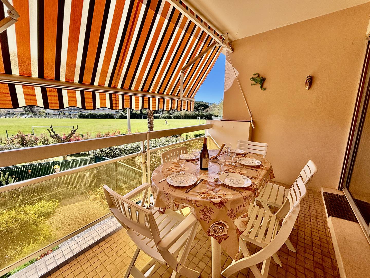 Plage à pied • T3 climatisé • terrasse & parking privé