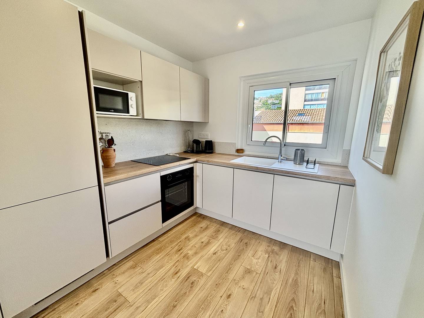 T3 refait à neuf - Clim – plage à 300m, centre à pied, balcon & wifi