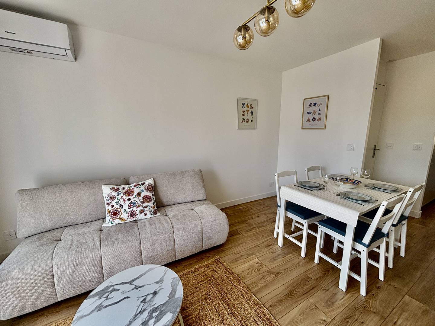 T3 refait à neuf - Clim – plage à 300m, centre à pied, balcon & wifi