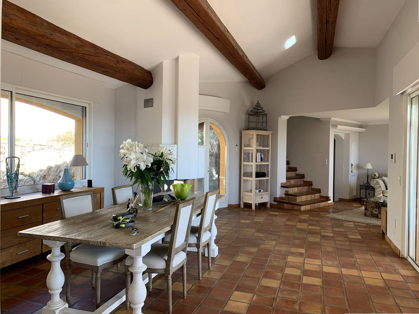 Villa familiale • Piscine • Jacuzzi • Vue mer