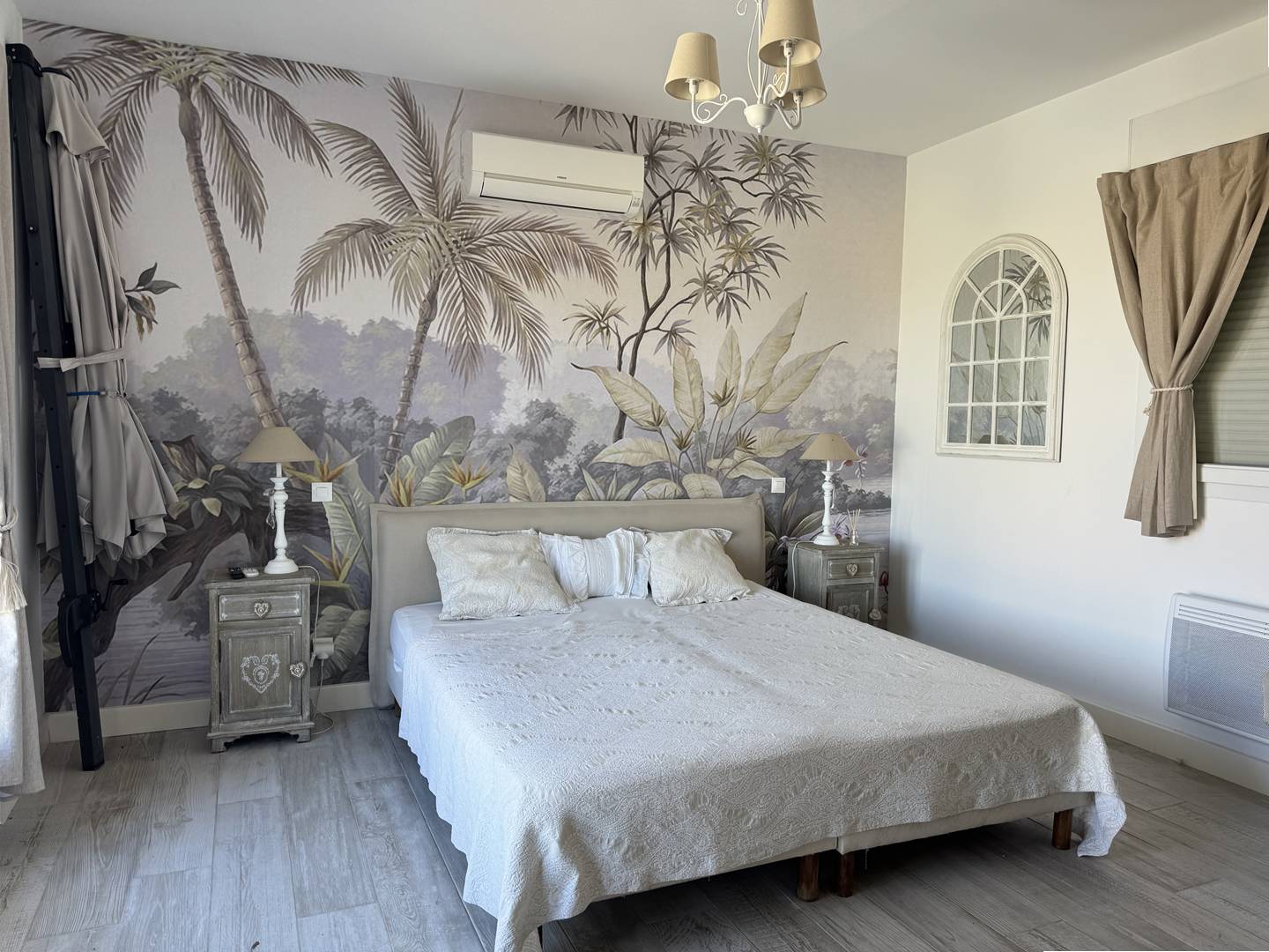 Villa familiale • Piscine • Jacuzzi • Vue mer