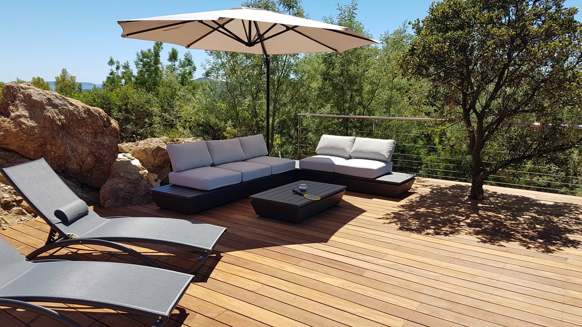 Villa familiale • Piscine • Jacuzzi • Vue mer
