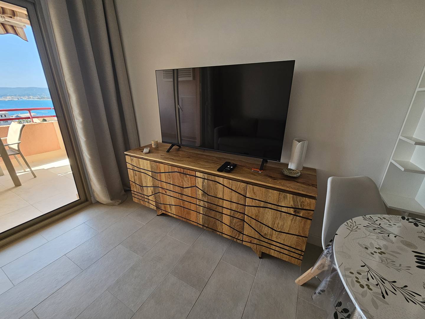 Vue Mer Exceptionnelle | Plage à pied | Piscine | Parking privé | Clim