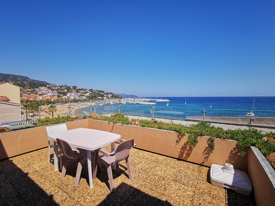 Agence Le Portique Le Lavandou Location Vacances