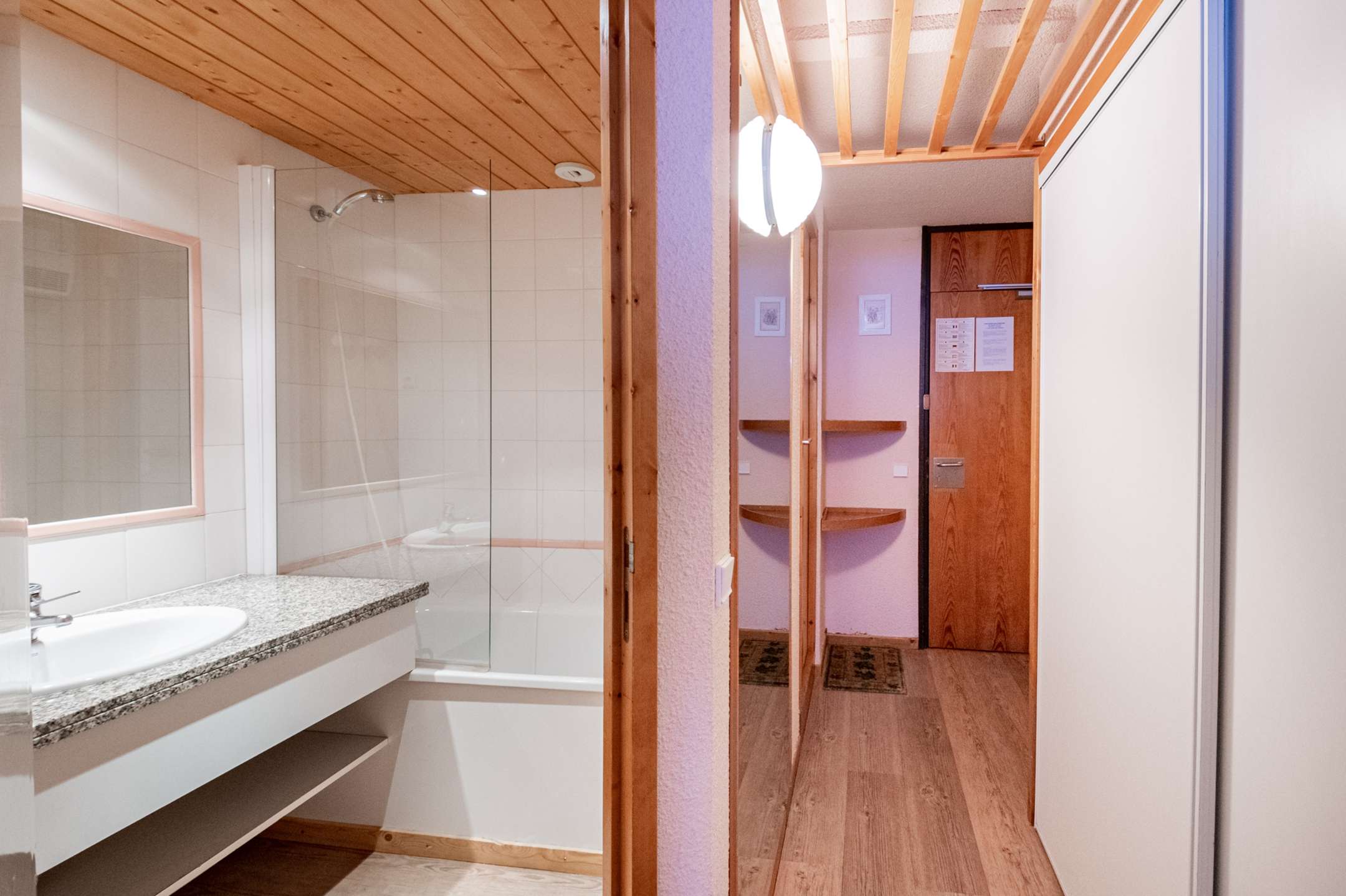 Studio 3/4 people- AIME 2000 - PLAGNE AIME 2000 - ref L44A2 - 11