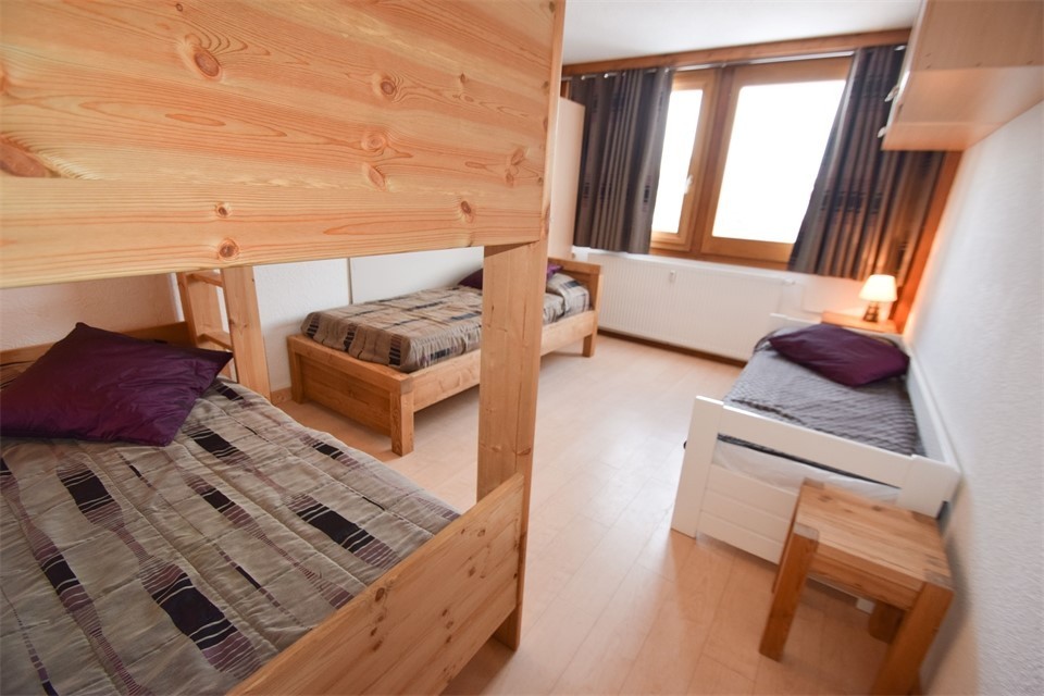 4 Pièces 8 pers. rénové PLAGNE CENTRE, 3 étoiles - ref 054EV - 8