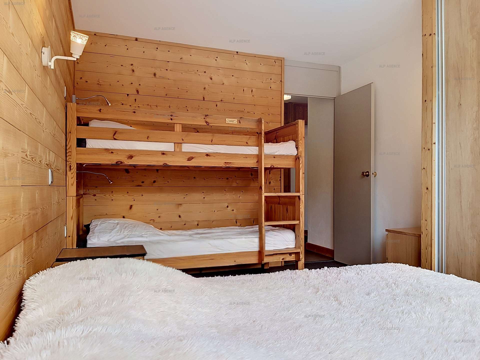3 Rooms 6 people - LE MONT-BLANC-  072MB -PLAGNE CENTRE - ref 072MB - 6