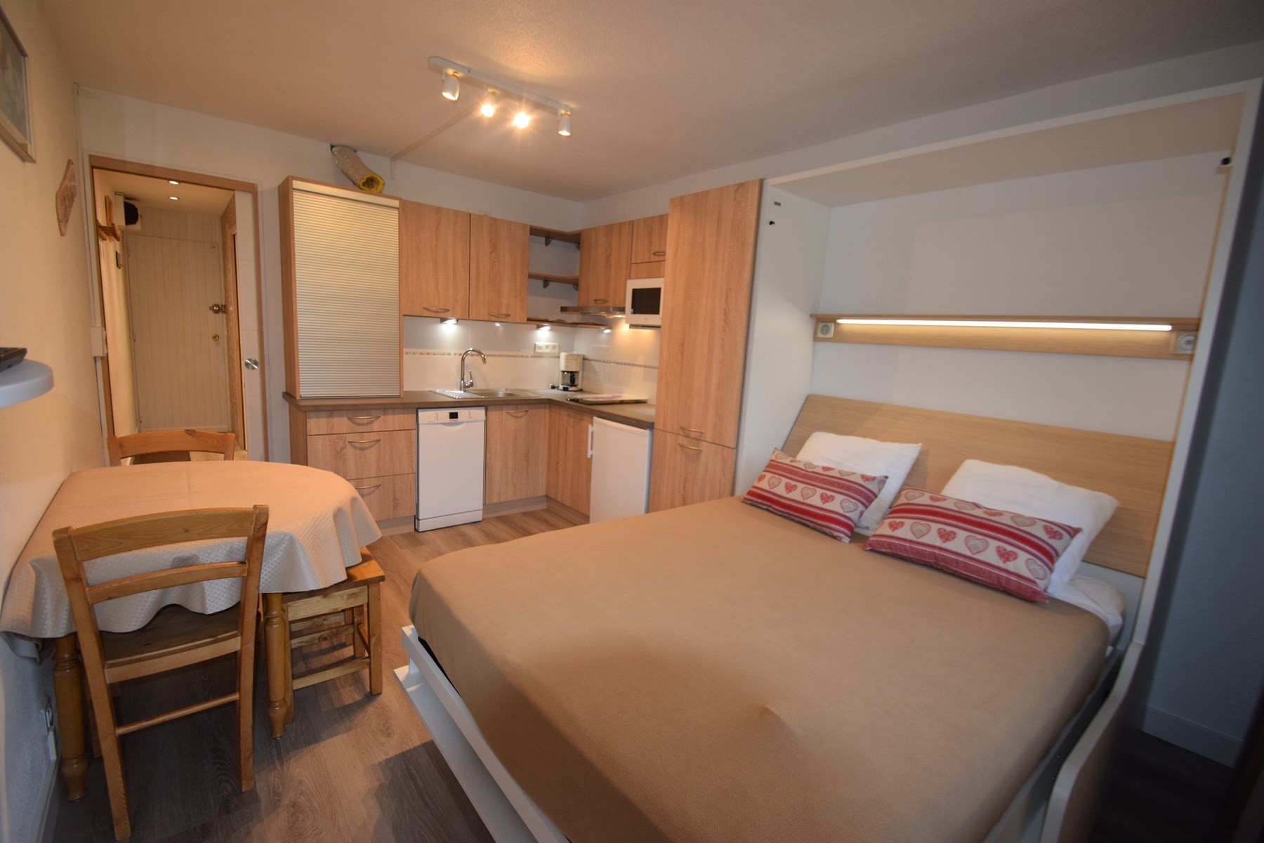 Studio Cabine 3/4 pers- LE FRANCE - PLAGNE CENTRE -pied des pistes - ref 632FR - 3
