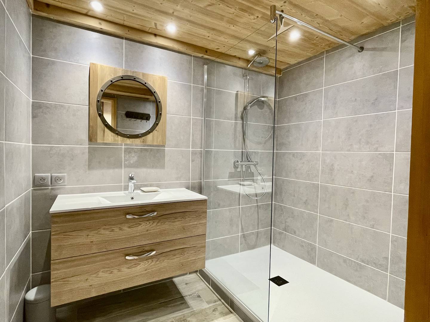 N°20 : Appart 8 pers. PISCINE Sauna Hammam - ref Club Alpina n°20 - 5