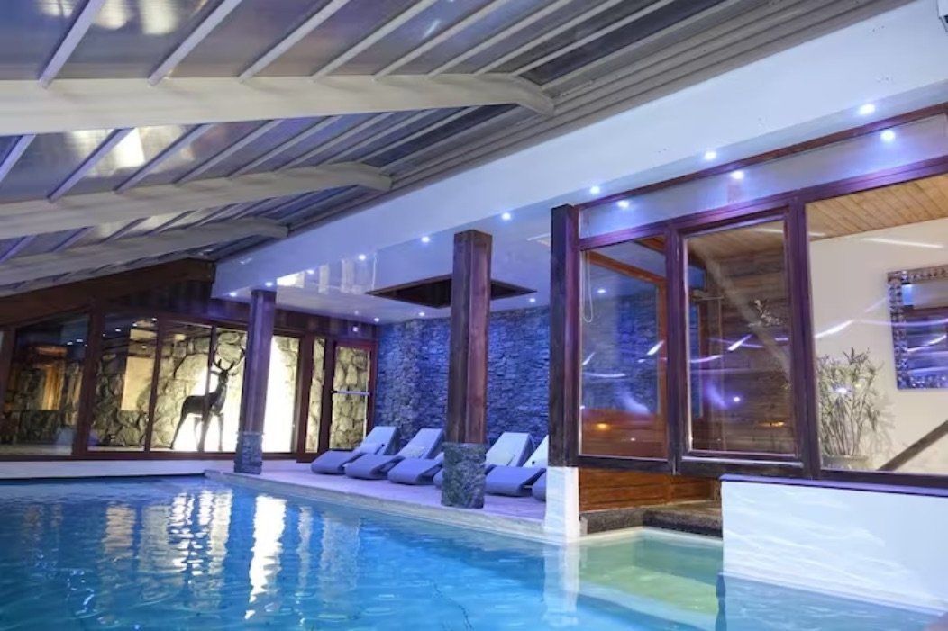 N°31 : mezzanine studio 4 pers. SUD Piscine sauna hammam - ref Club Alpina n°31 - 17