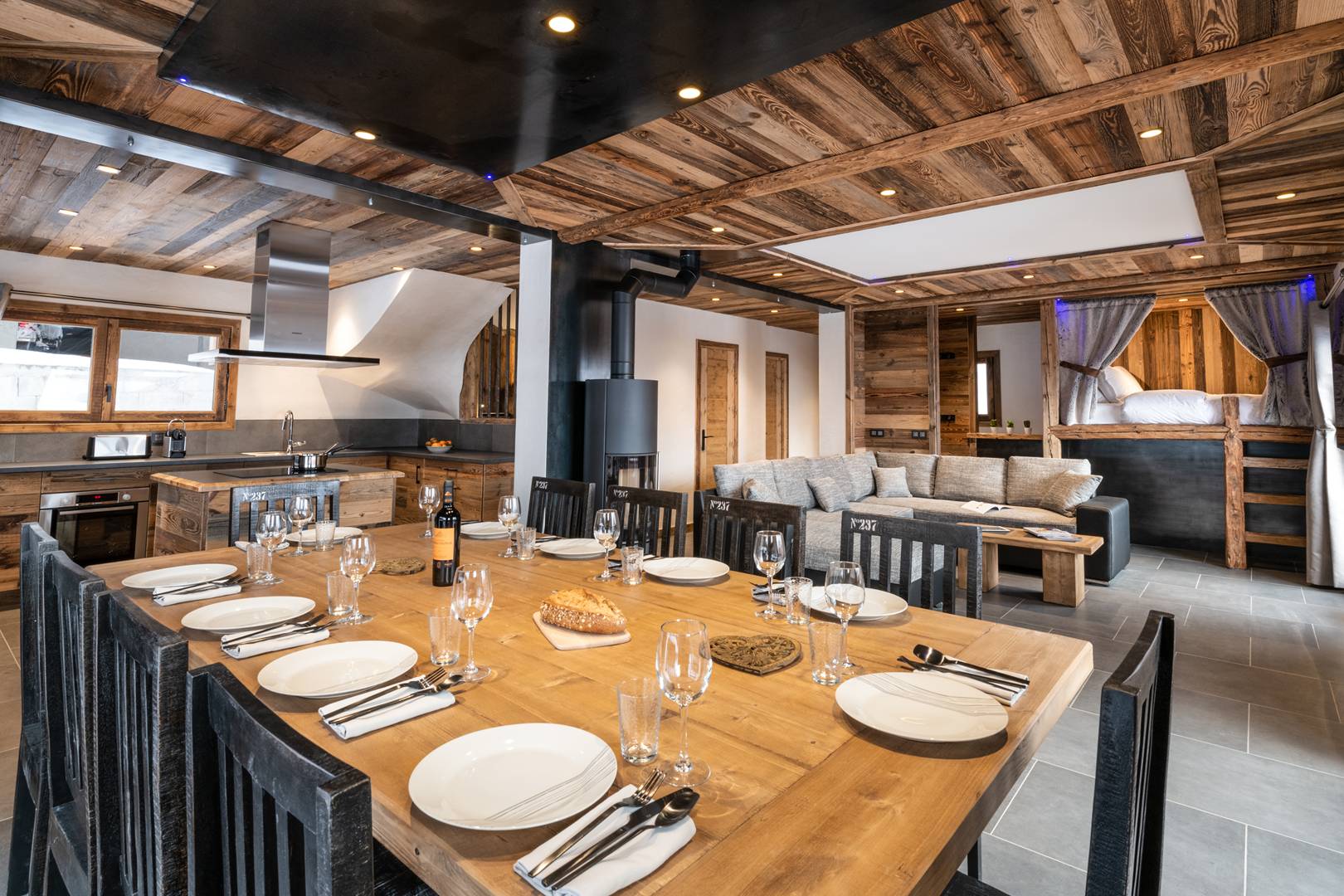 St Maurice : 5* chalet with private pool & jacuzzi - ref Chalet St Maurice - 5